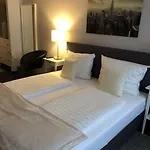 Hotel Zum Postwagen 3*