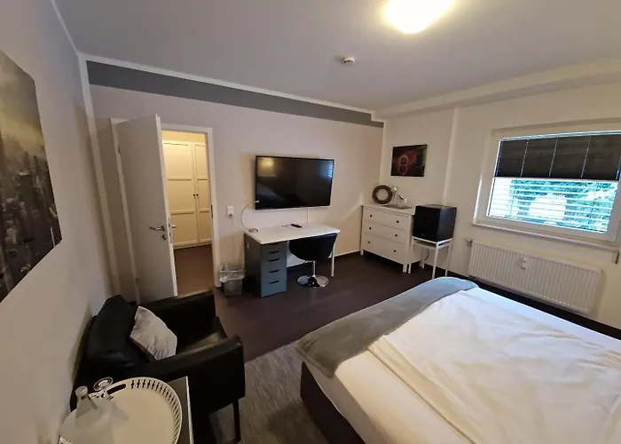 Hotel Zum Postwagen 3*