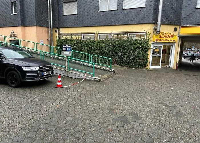 Hotel Zum Postwagen 3*