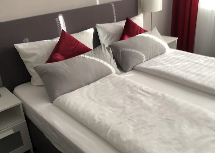 Hotel Zum Postwagen 3*