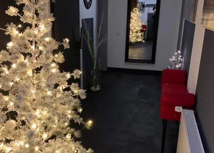 Hotel Zum Postwagen 3*