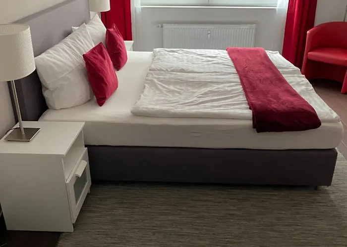 Hotel Zum Postwagen 3*