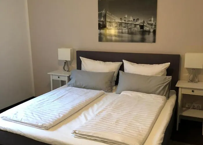 Hotel Zum Postwagen 3*